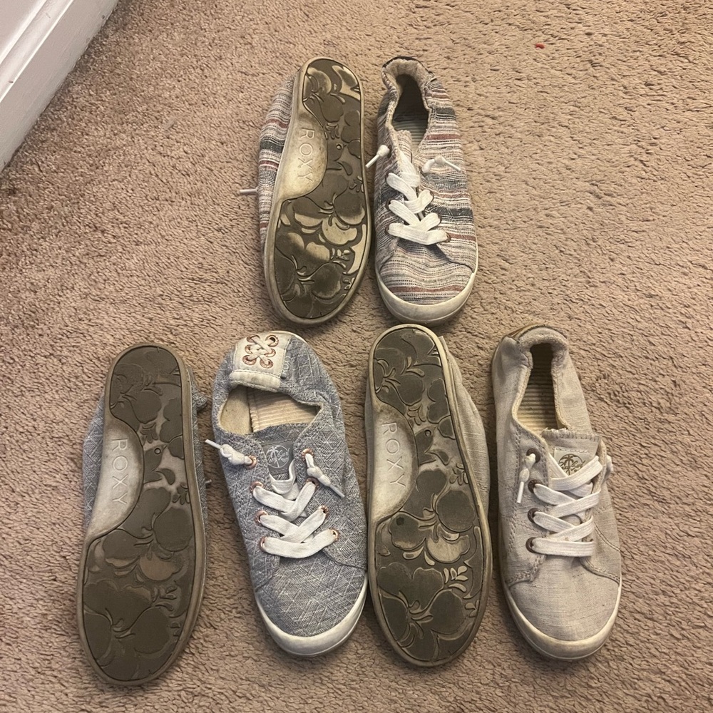 Women’s Roxy Shoes size 7 all three pair have great life left - Picture 2 of 4
